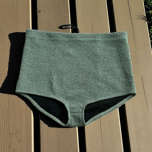 ZARA Green Metallic Bloomers High Waist Under Shorts Size Medium NEW NWOT - Picture 1 of 5